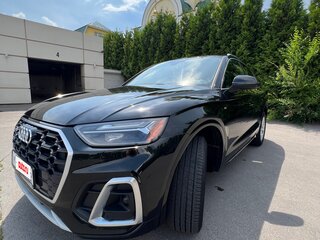 2021 Audi Q5 45 TFSI II (FY) Рестайлинг, чёрный, 3000000 рублей, вид 2