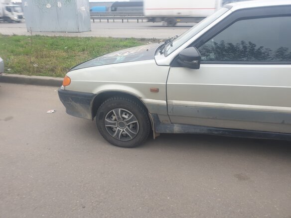 2006 Lada (ВАЗ) 2113, серебристый, 119000 рублей - вид 8