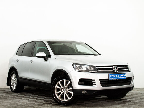2012 Volkswagen Touareg II, серебристый, 1599000 рублей
