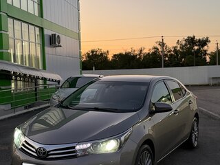 2013 Toyota Corolla XI (E160, E170, E180), коричневый, 1150000 рублей, вид 1