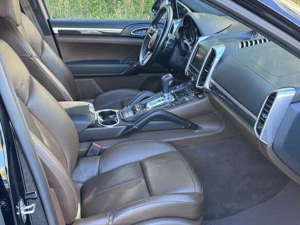 2015 Porsche Cayenne GTS II Рестайлинг (958), чёрный, 3650000 рублей - вид 7