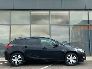 2010 Opel Astra J, чёрный, 479000 рублей, вид 3
