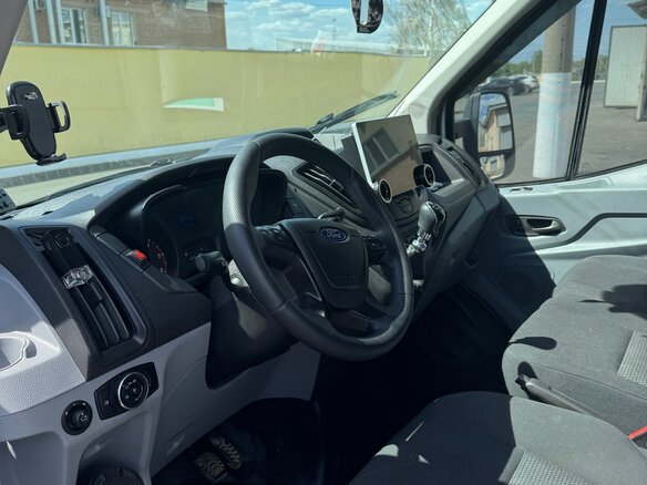 2017 Ford Transit, белый, 1600000 рублей - вид 3