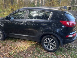 2011 Kia Sportage III, чёрный, 960000 рублей, вид 4