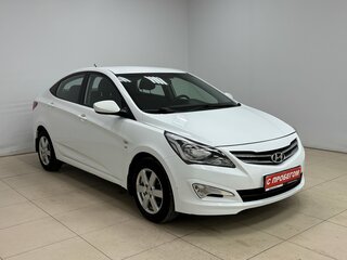 2014 Hyundai Solaris I Рестайлинг, белый, 920000 рублей, вид 3