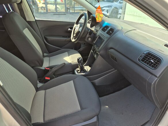 2012 Volkswagen Polo V, серебристый, 710000 рублей - вид 6