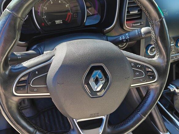 2017 Renault Koleos II, белый, 1930000 рублей - вид 11