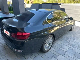 2015 BMW 5 серии 530d xDrive VI (F10/F11/F07) Рестайлинг, чёрный, 2600000 рублей, вид 5