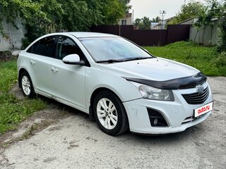 2014 Chevrolet Cruze I Рестайлинг, белый, 650000 рублей, вид 3