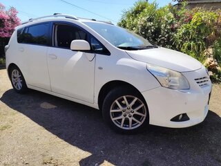 2012 Toyota Verso I, белый, 1010000 рублей, вид 3