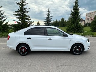 2015 Skoda Rapid I, белый, 700000 рублей, вид 3