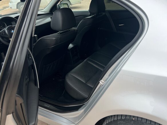 2004 BMW 5 серии 520i V (E60/E61), серебристый - вид 14
