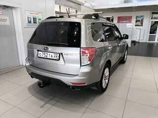 2011 Subaru Forester III Рестайлинг, серебристый, 1266000 рублей, вид 5