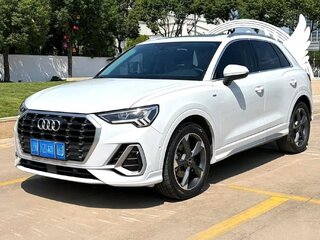 2022 Audi Q3 35 TFSI II (F3), белый, 2370000 рублей, вид 1