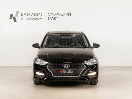 2018 Hyundai Solaris II, чёрный, 899700 рублей, вид 2