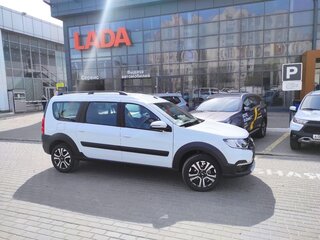 2026 Lada (ВАЗ) Largus Cross I Рестайлинг, белый, 1947000 рублей, вид 4