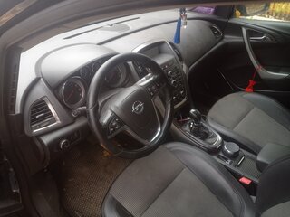 2011 Opel Astra J, чёрный, 499999 рублей, вид 1