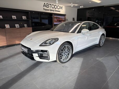 Porsche Panamera III