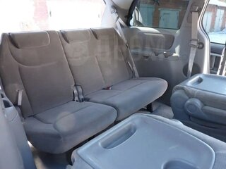 2004 Toyota Sienna II, белый, 1000000 рублей, вид 3