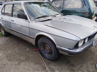 1982 BMW 5 серии 518 II (E28), серебристый, 98000 рублей, вид 1