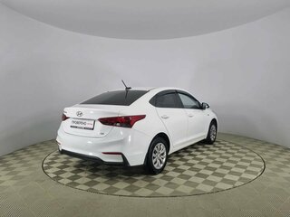 2017 Hyundai Solaris II, белый, 1330000 рублей, вид 5