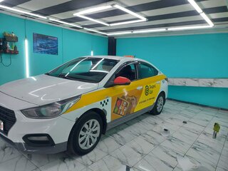 2019 Hyundai Solaris II, белый, 740000 рублей, вид 1