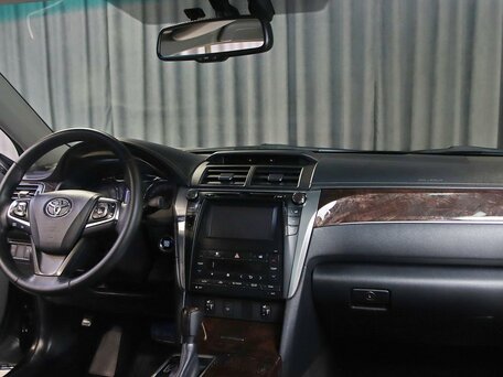 2016 Toyota Camry VII (XV50) Рестайлинг, чёрный, 1749000 рублей, вид 5