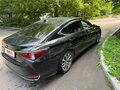 2020 Lexus ES 250 VII, чёрный, 3700000 рублей - вид 4