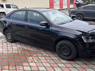 2013 Volkswagen Jetta VI, чёрный, 730000 рублей, вид 2