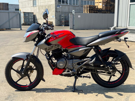 2026 Bajaj Pulsar NS 125, чёрный, 163600 рублей, вид 2