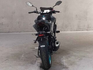 2023 Yamaha MT-03, серый, 590000 рублей, вид 4