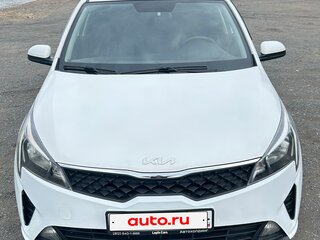 2021 Kia Rio IV Рестайлинг, белый, 1400000 рублей, вид 2