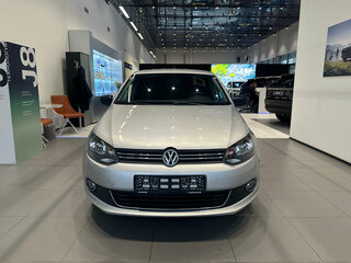 2014 Volkswagen Polo V, серебристый, 780000 рублей, вид 2