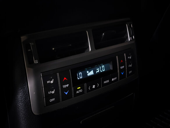 2012 Lexus LX 570 III Рестайлинг, чёрный, 4300000 рублей - вид 11