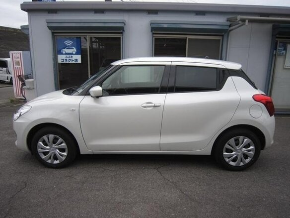 2023 Suzuki Swift V Рестайлинг, белый, 990000 рублей - вид 3