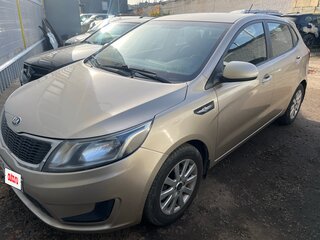 2013 Kia Rio III, бежевый, 780000 рублей, вид 1