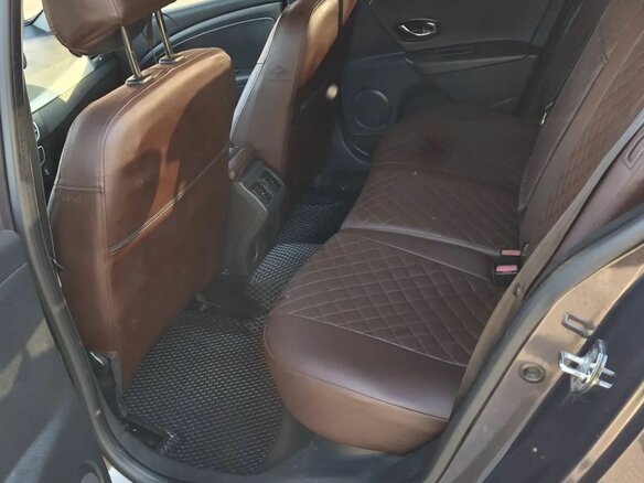2012 Renault Fluence I, коричневый, 600000 рублей - вид 9