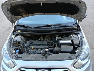 2014 Hyundai Solaris I, серебристый, 785000 рублей, вид 3
