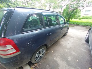 2008 Opel Zafira B Рестайлинг, серый, 250000 рублей, вид 4