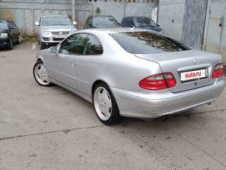 2000 Mercedes-Benz CLK-Класс 230 I (W208) Рестайлинг, серебристый, 750000 рублей, вид 4