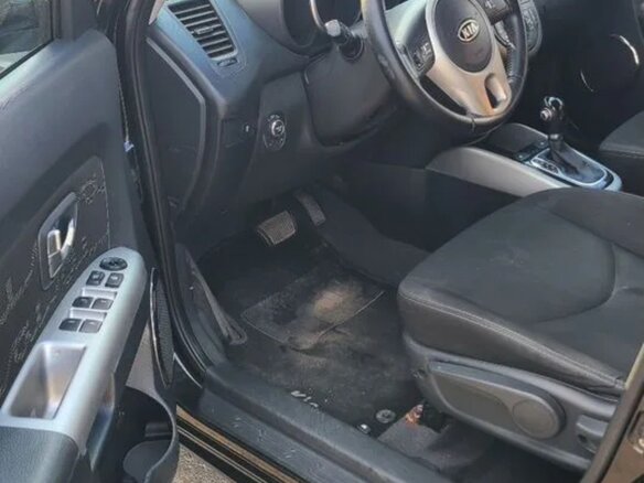 2012 Kia Soul I Рестайлинг, чёрный, 1100000 рублей - вид 8