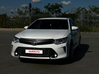 2014 Toyota Camry VII (XV50) Рестайлинг, белый, 1750000 рублей, вид 3