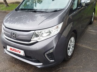 2018 Honda Stepwgn V Рестайлинг, серебристый, 1900000 рублей, вид 2