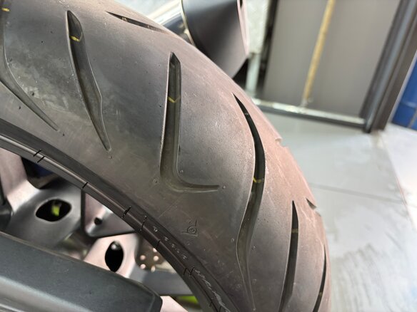 2013 Honda CBR 400R, чёрный, 550000 рублей - вид 8