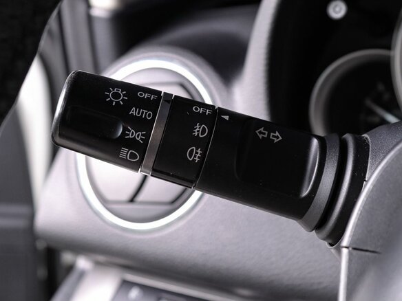 2012 Mazda 6 II (GH) Рестайлинг, белый, 1199000 рублей - вид 11