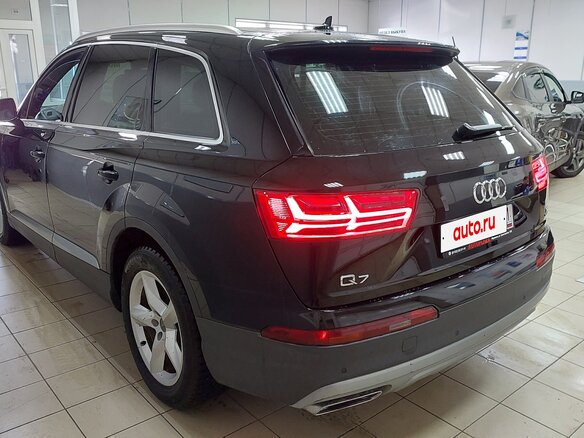 2016 Audi Q7 II (4M), чёрный, 3399000 рублей - вид 5