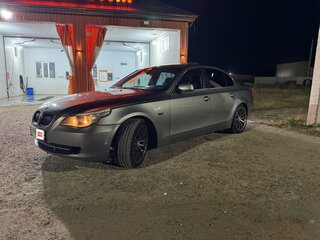 2004 BMW 5 серии 520i V (E60/E61), серый, 770000 рублей, вид 2