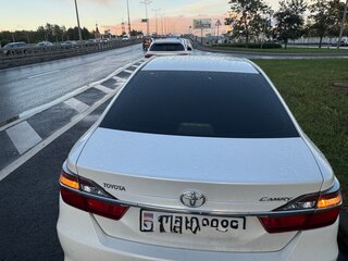2015 Toyota Camry VII (XV50) Рестайлинг, белый, 1450000 рублей, вид 5