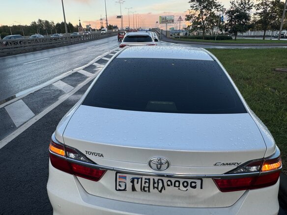 2015 Toyota Camry VII (XV50) Рестайлинг, белый, 1450000 рублей - вид 4