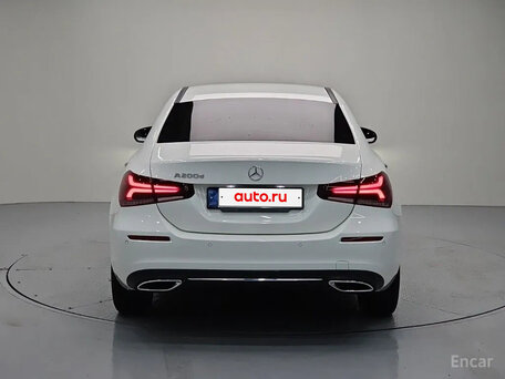 2022 Mercedes-Benz A-Класс 200 d IV (W177) Рестайлинг, белый, 2160000 рублей, вид 4